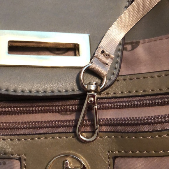 Ségolène travel bag or work inside 4 compartment , one zipper outside ,Like New - Picture 9 of 11